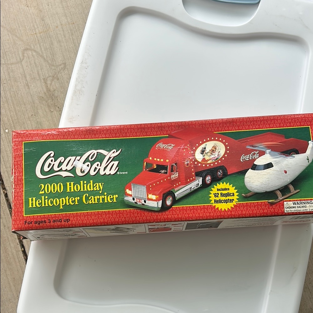 Coca-Cola 2000 Holiday Helicopter Carrier